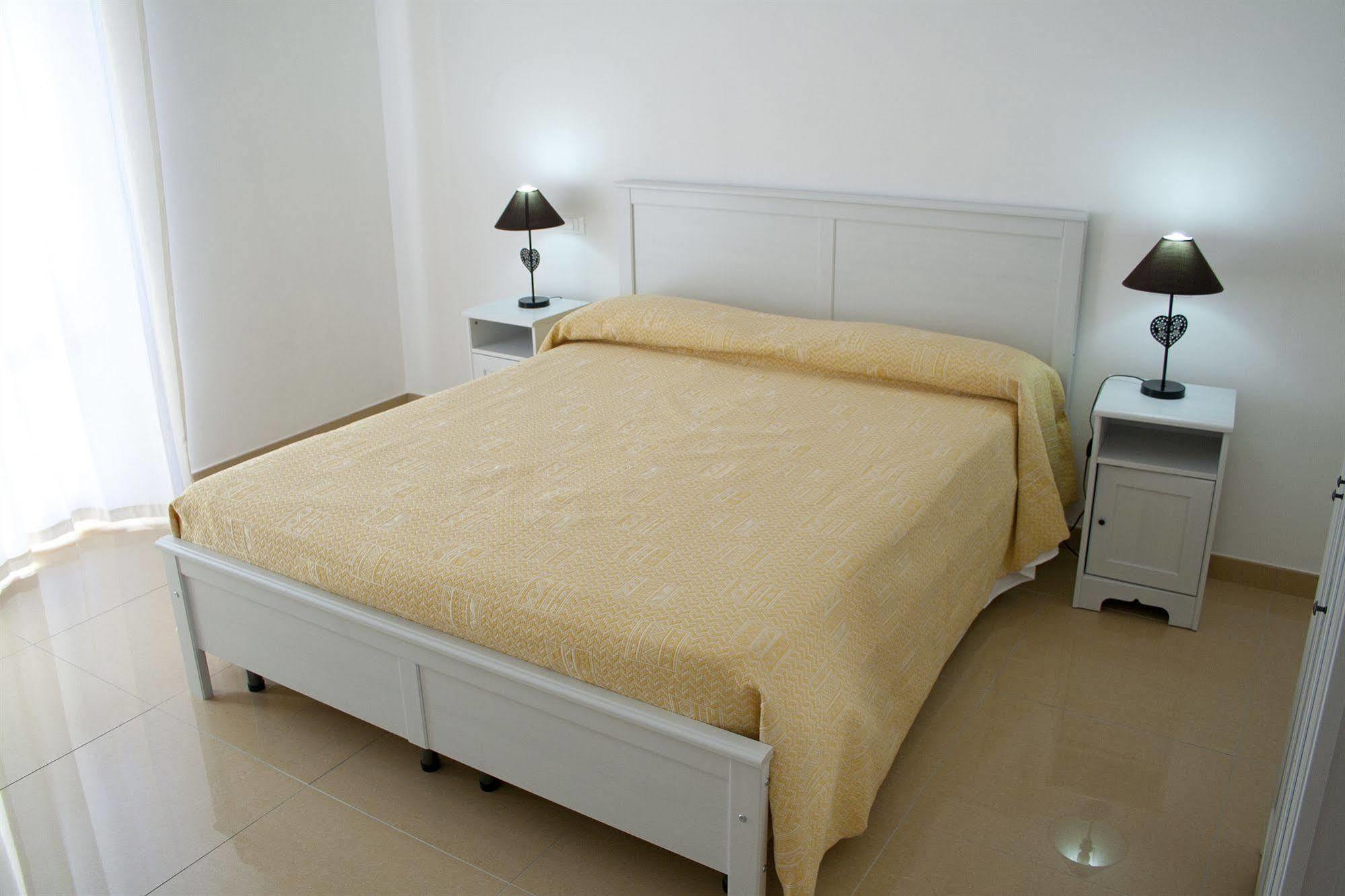 B&B Artemide Lecce Kültér fotó